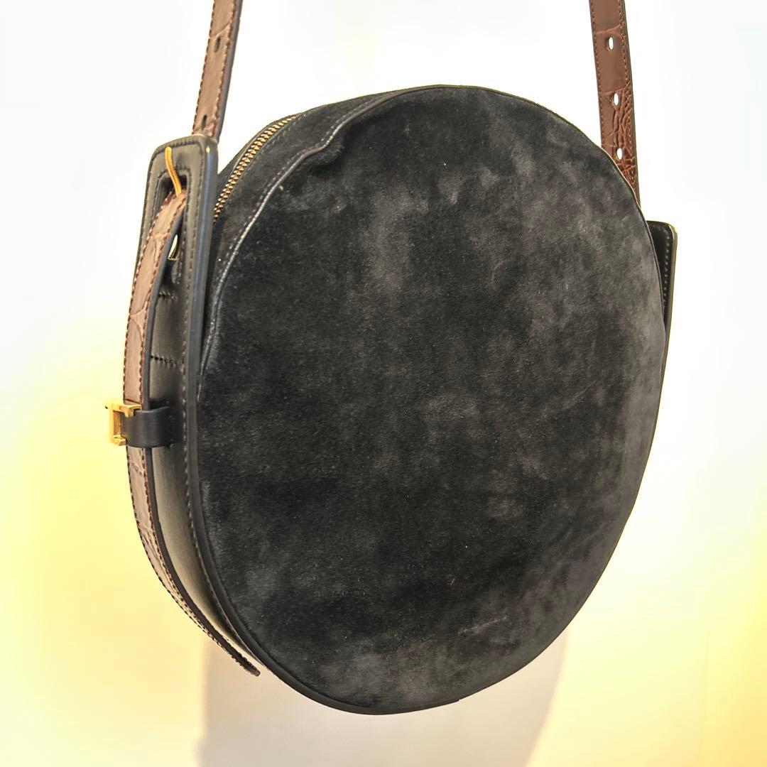トッズ×エンダースキーマ　黒スエード丸型バッグ