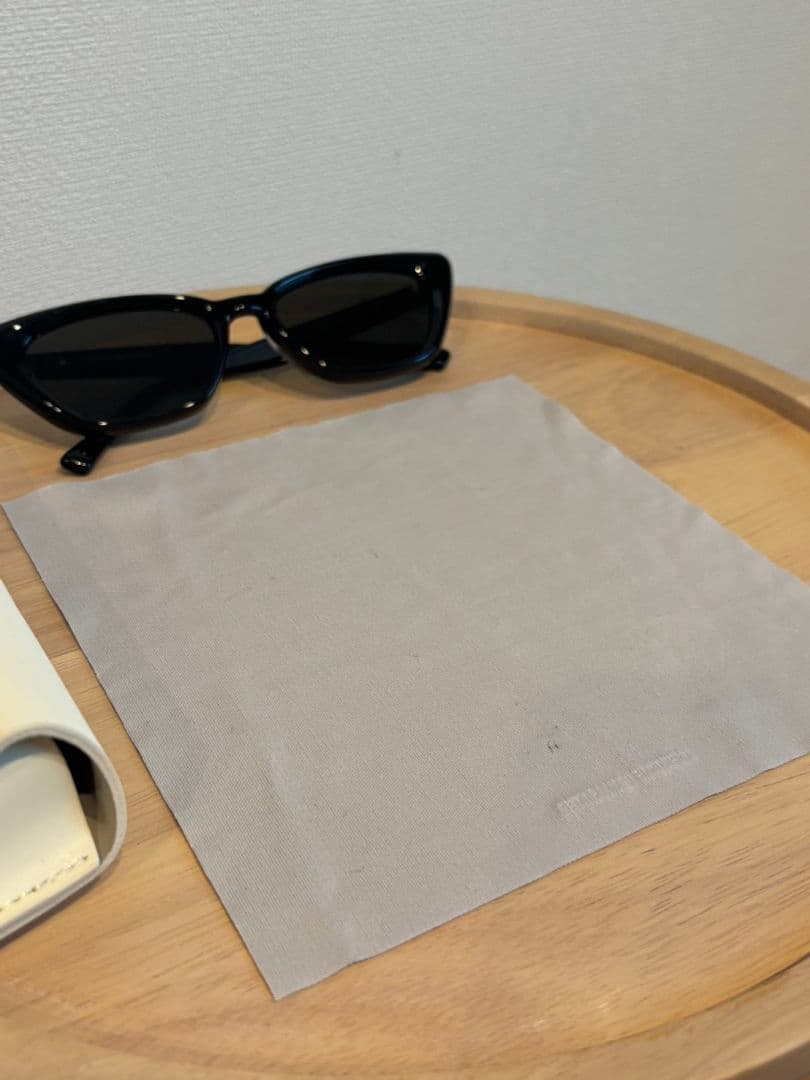 GENTLE MONSTER ブラック キャットアイ サングラス