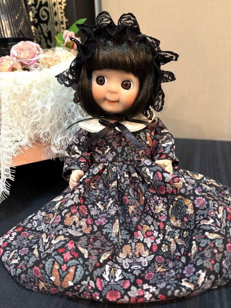 ヴィンテージ　ビスクドール　グーグリー ①