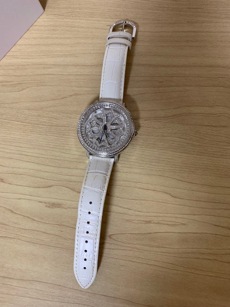 アンコキーヌ ホワイトレザー 時計