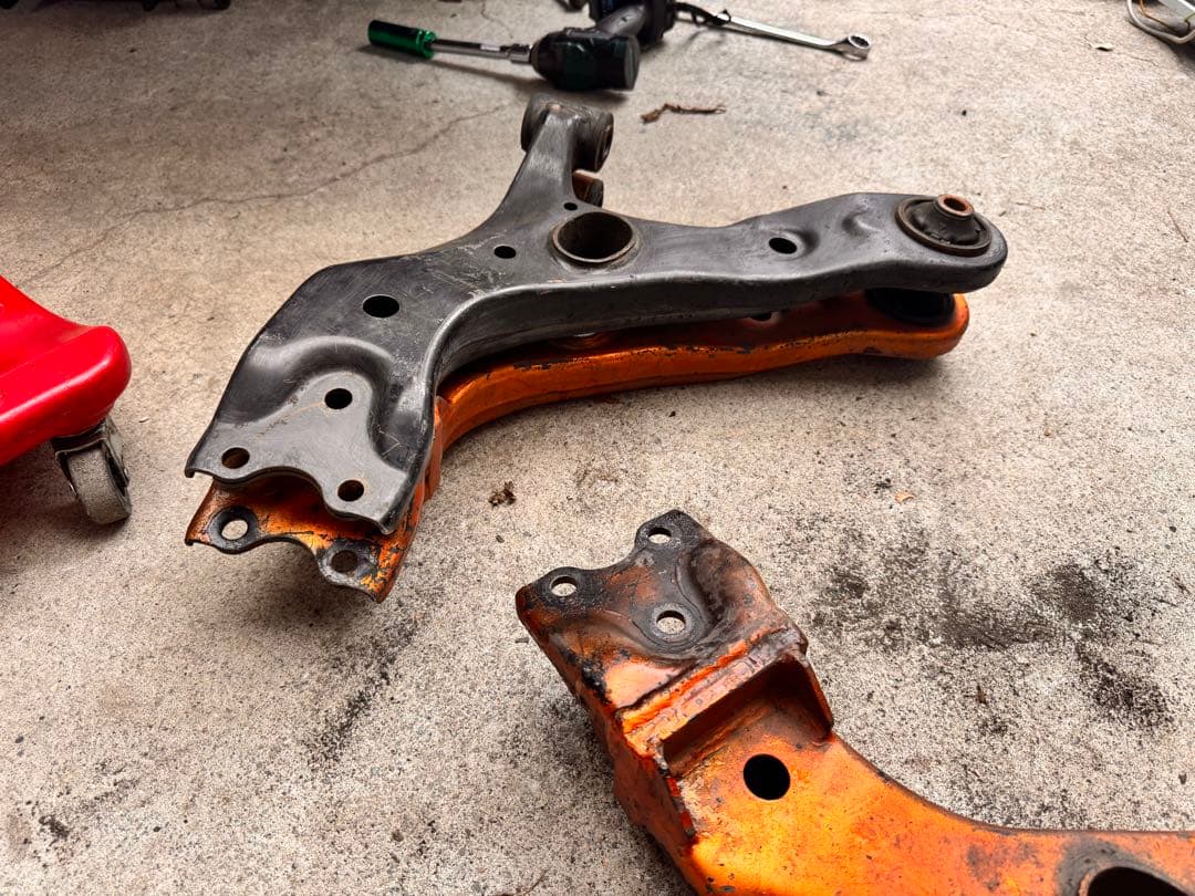 20アルファード、ヴェルファイア　ワンオフ加工ロアアーム