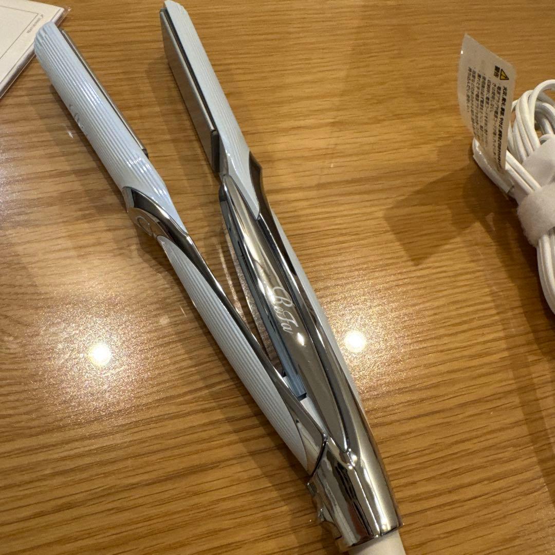 harin★ 　ReFa STRAIGHT IRON PRO RE-AT