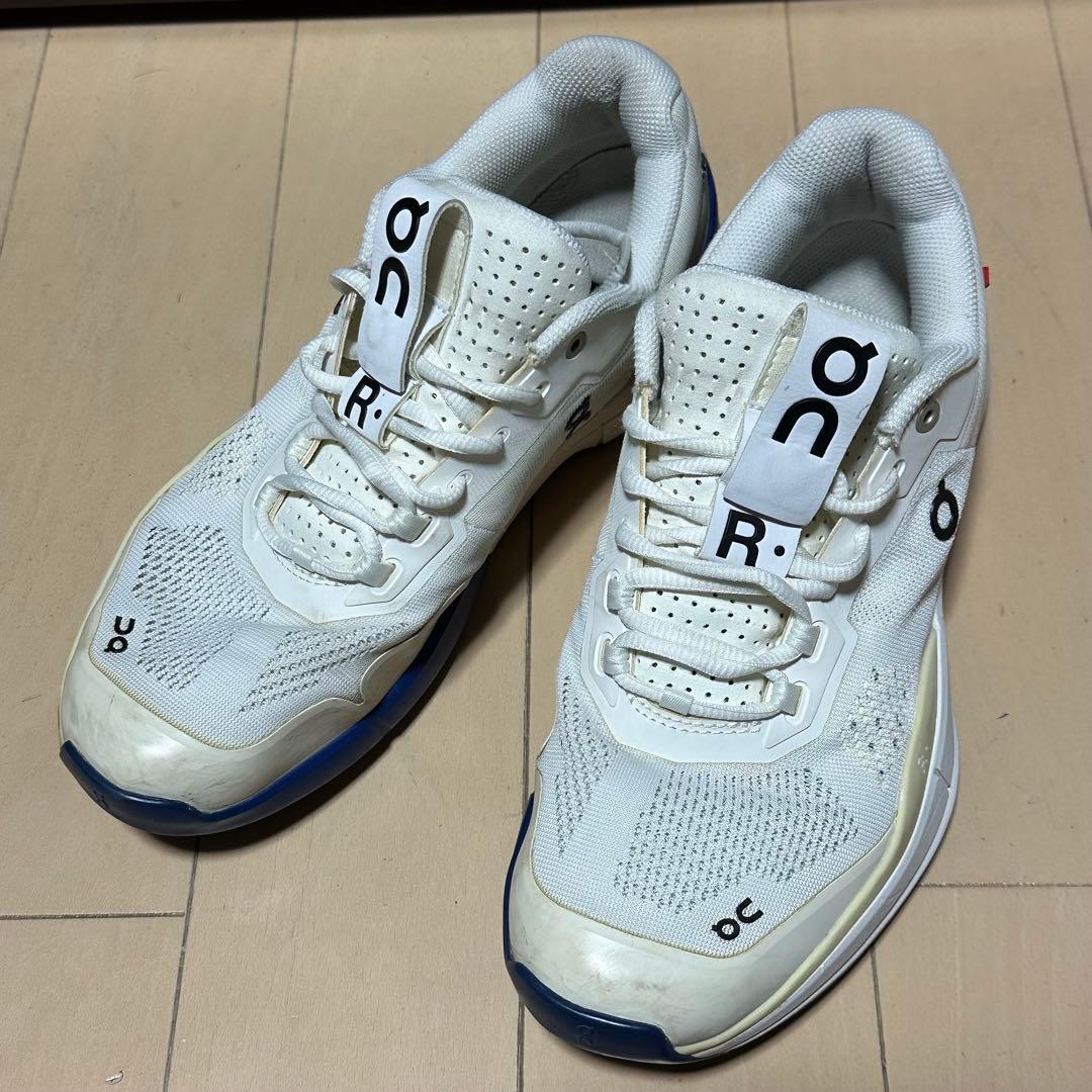 On Roger Pro ロジャープロ 27.5cm テニスシューズ fire