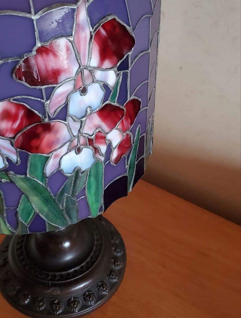 【美色＊】ステンドグラスランプ　カトレア　蘭　大きめ　照明器具　インテリア