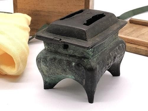 【 東周青銅香炉 】　方形獣胴四つ足　骨董・古玩　蔵出