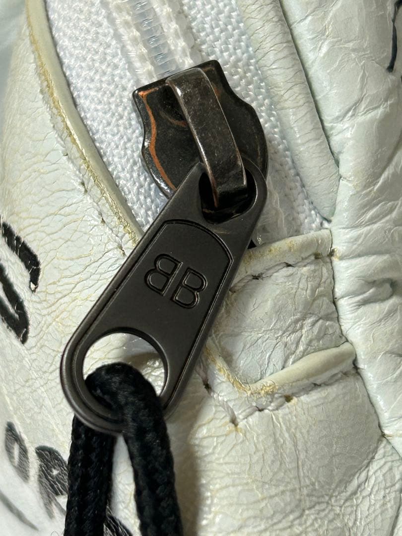 BALENCIAGA バレンシアガ グラフィティ エクスプローラー ボディバッグ