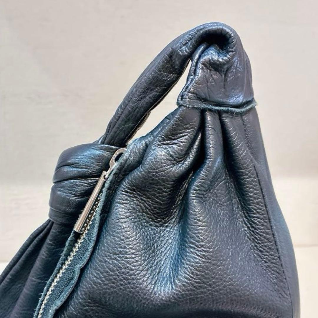 【美品】POMTATA カウレザー ボディバッグ CANDY BODY BAG