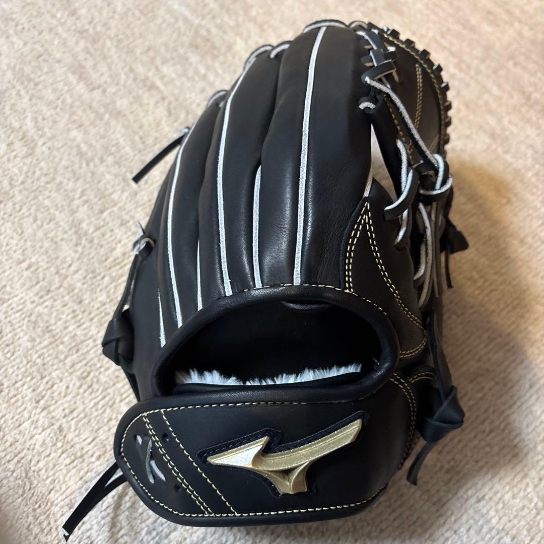 【新品未使用】Mizuno 軟式グローブ 黒 袋付き　少年野球　右手用