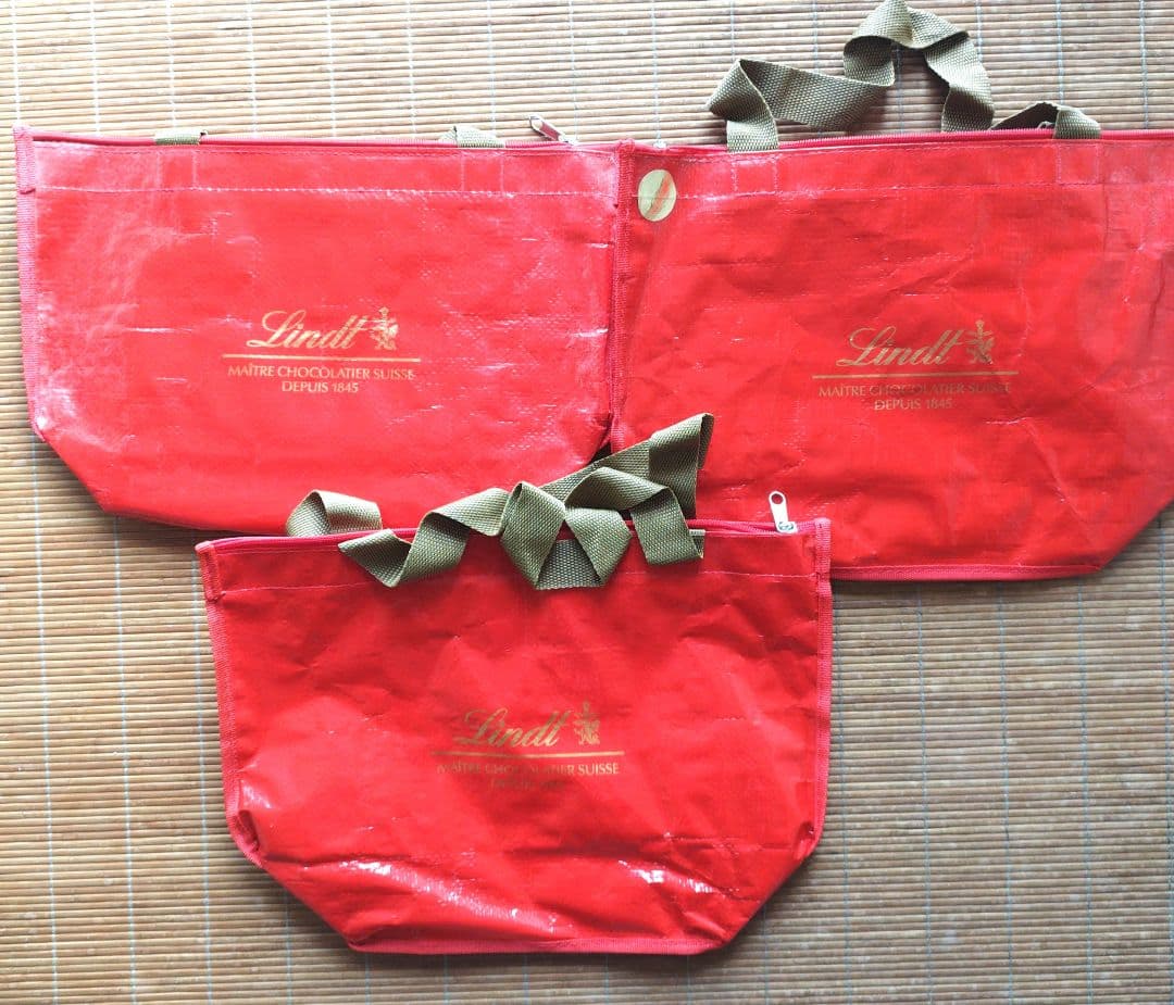 リンツLindtの保冷バッグ7点＋福袋バッグと紙袋