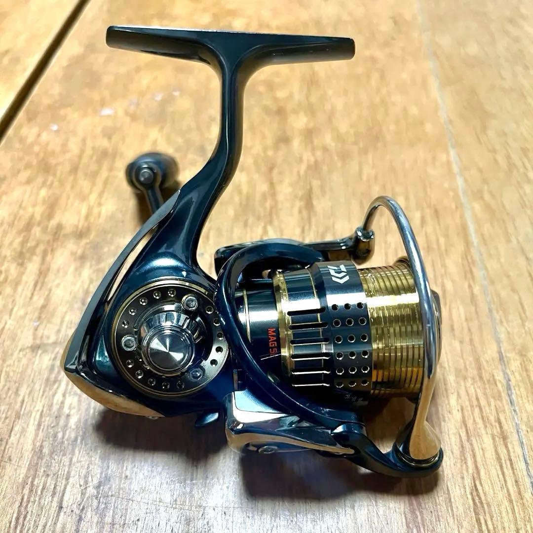 美品　ダイワ 15イグジスト 2003H