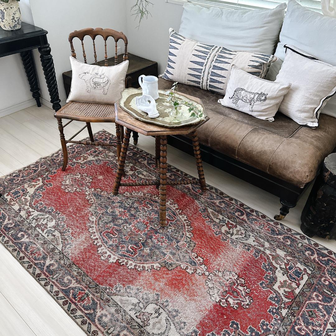 トルコ ヴィンテージラグ A120 レッド ネイビー カーキグリーン