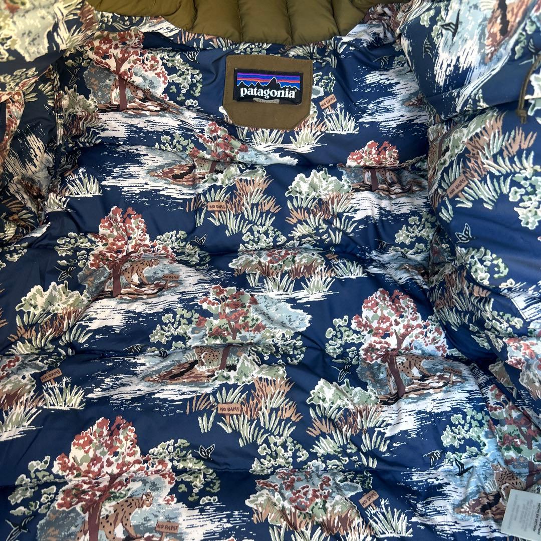 人気カラーpatagonia カーキ Bivy Down Jacket メンズM