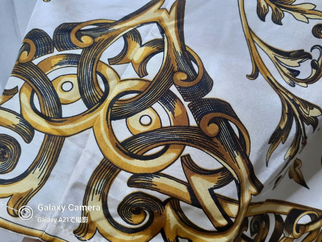 ジャンニヴェルサーチ GIANNI VERSACE シルクシャツ 38