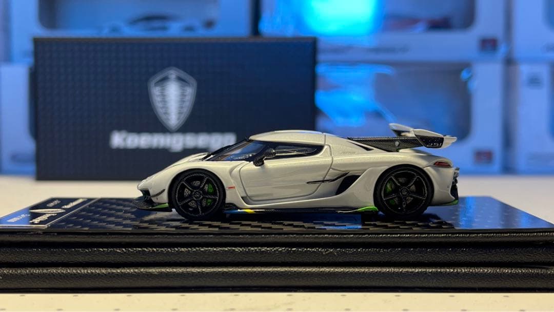 世界1000台限定　frontiart 1/64 ケーニグセグ　ジェスコ