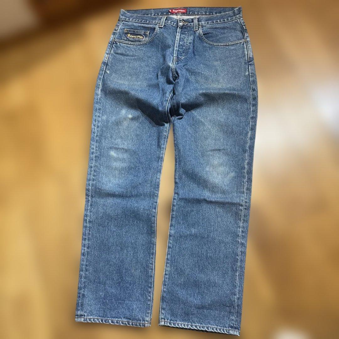 シュプリーム　ウォッシュドジーンズ