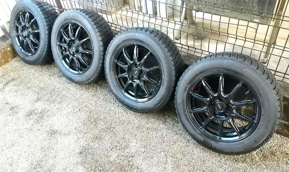 15インチ ブラック スポークホイール スタッドレスタイヤの4本セット