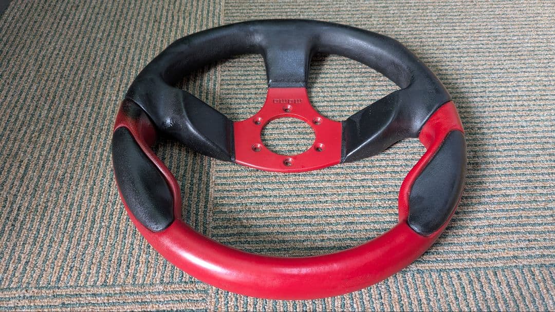 MOMOステアリング COMMANDO2 32φ　モモハン　コマンド2