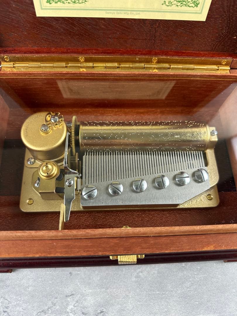 LEPETEORPHEUS オルゴール　50弁　愛の讃歌　エーデルワイス