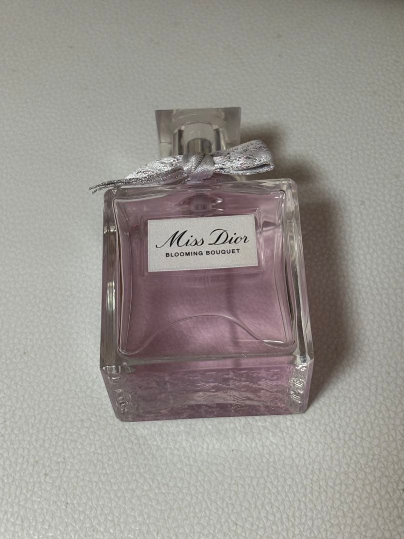 Miss Dior Blooming Bouquet オードトワレ 100mL