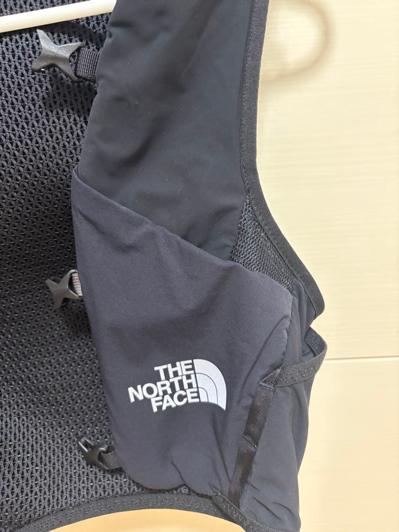 【試し使用のみ】ノースフェイス TR 6 NM62513 K TR10