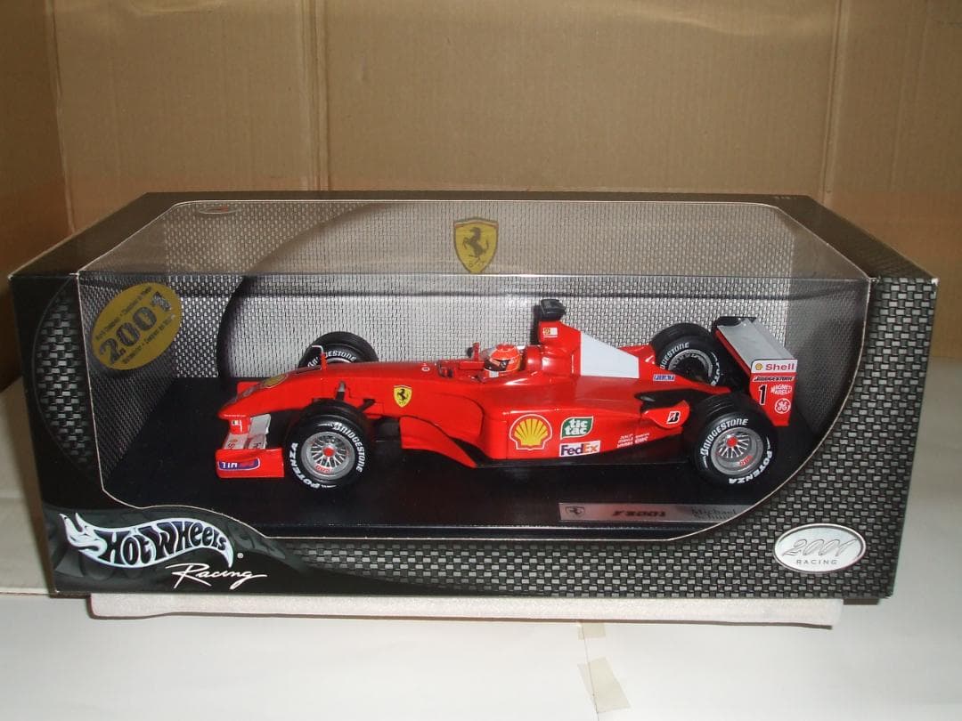 未開封　フェラーリ　F２００１　M・シューマッハ　＃１　マテル　１／１８