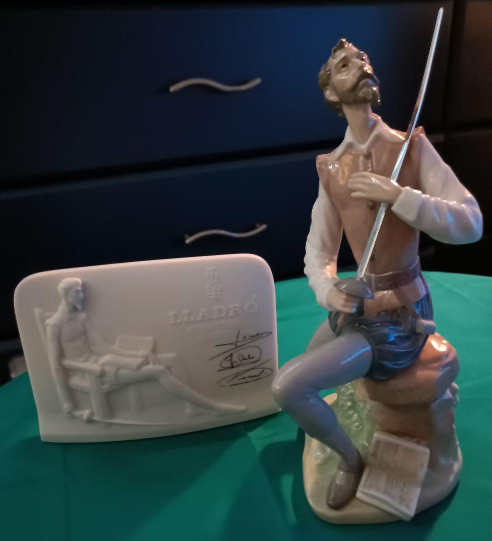 【リヤドロ】LLADRO　ドン・キホーテ　スペイン　磁器　ロゴ入りスタンドセット