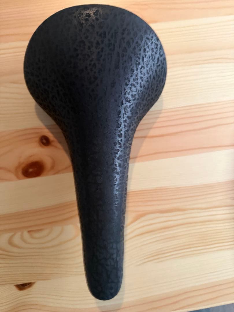 セラ サンマルコ　ロールス　リノレザー　カーボンスチールレール