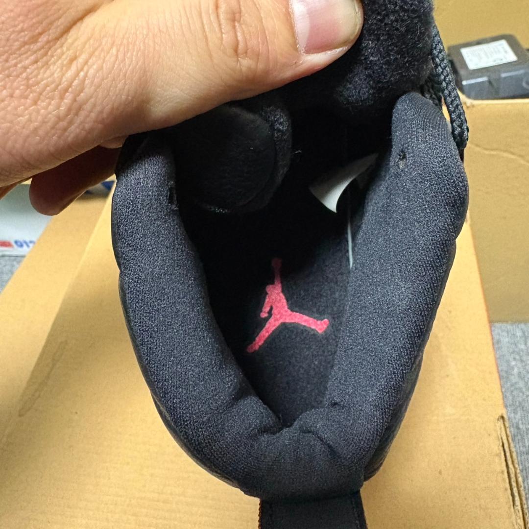 ナイキ　Nike Air Jordan 12 黒赤 シューズ