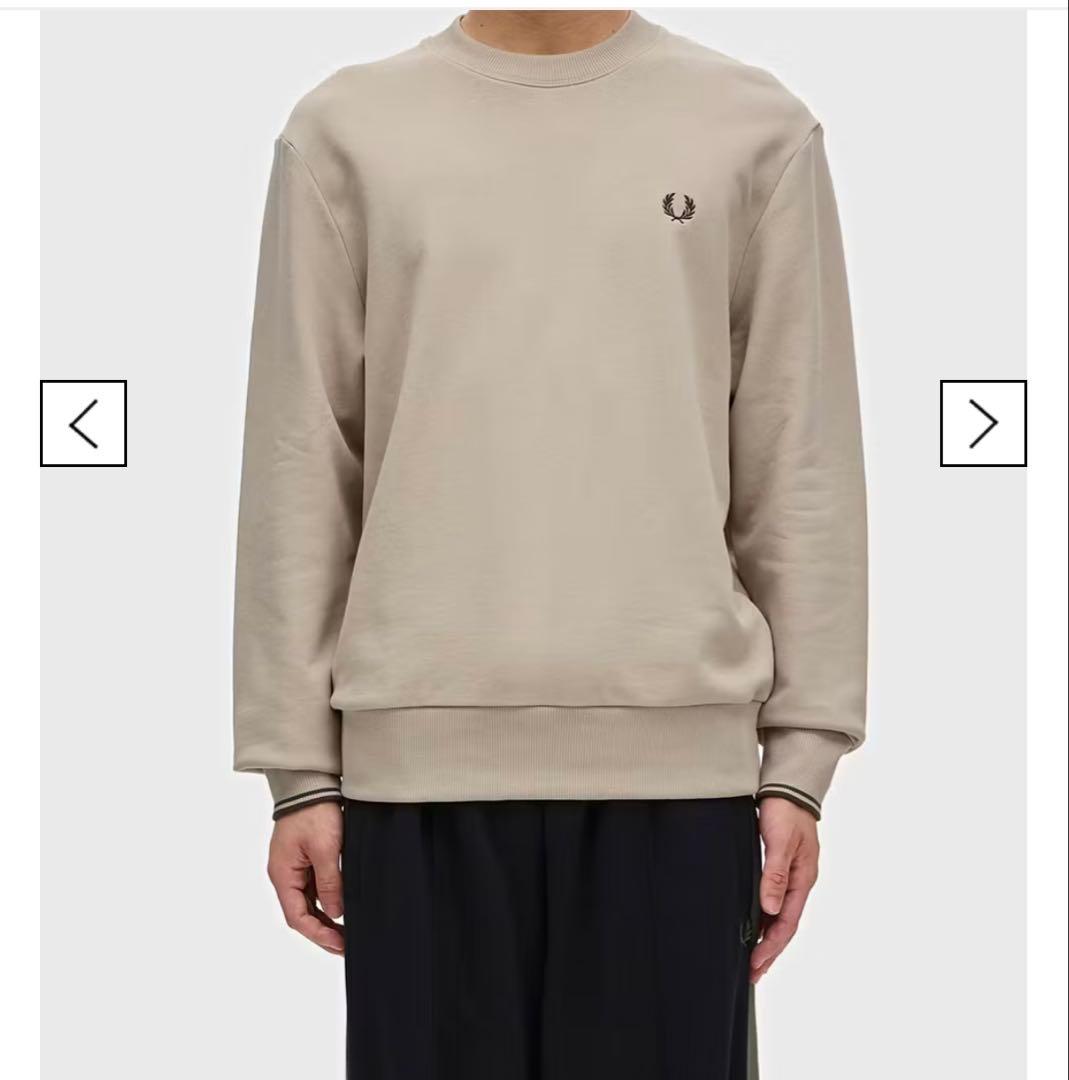 フレッドペリー　ワンポイントロゴ刺繍クルーネック