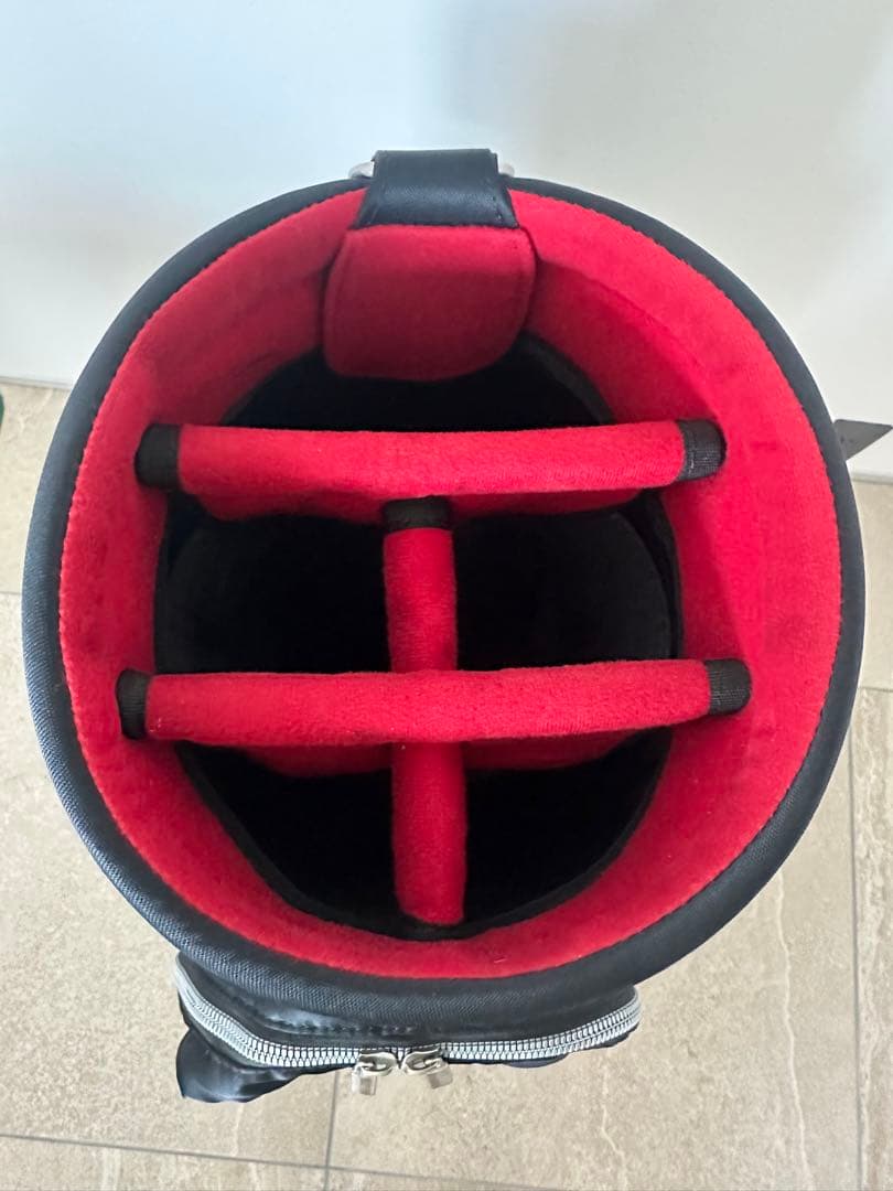 美品！！ONOFF/オノフ ゴルフ キャディバッグ9型【黒】