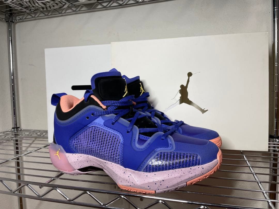 エアジョーダン37ラピス