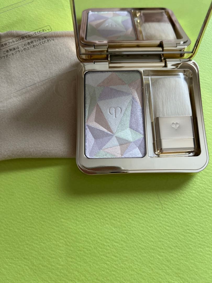 ♡大人気 クレ・ド・ポーボーテ ル・レオスールデクラ17本体限定♡