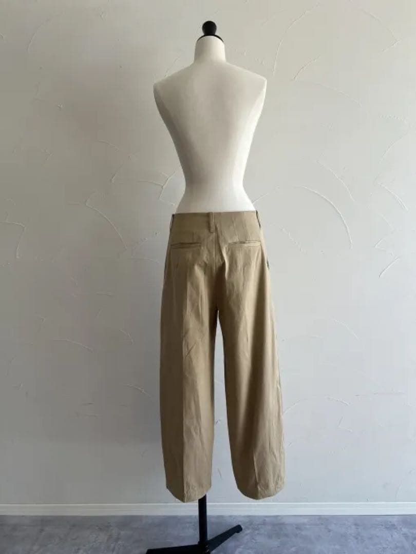 完売 JULY NINE チノパン ベージュ　Mサイズ　試着のみタグ付き