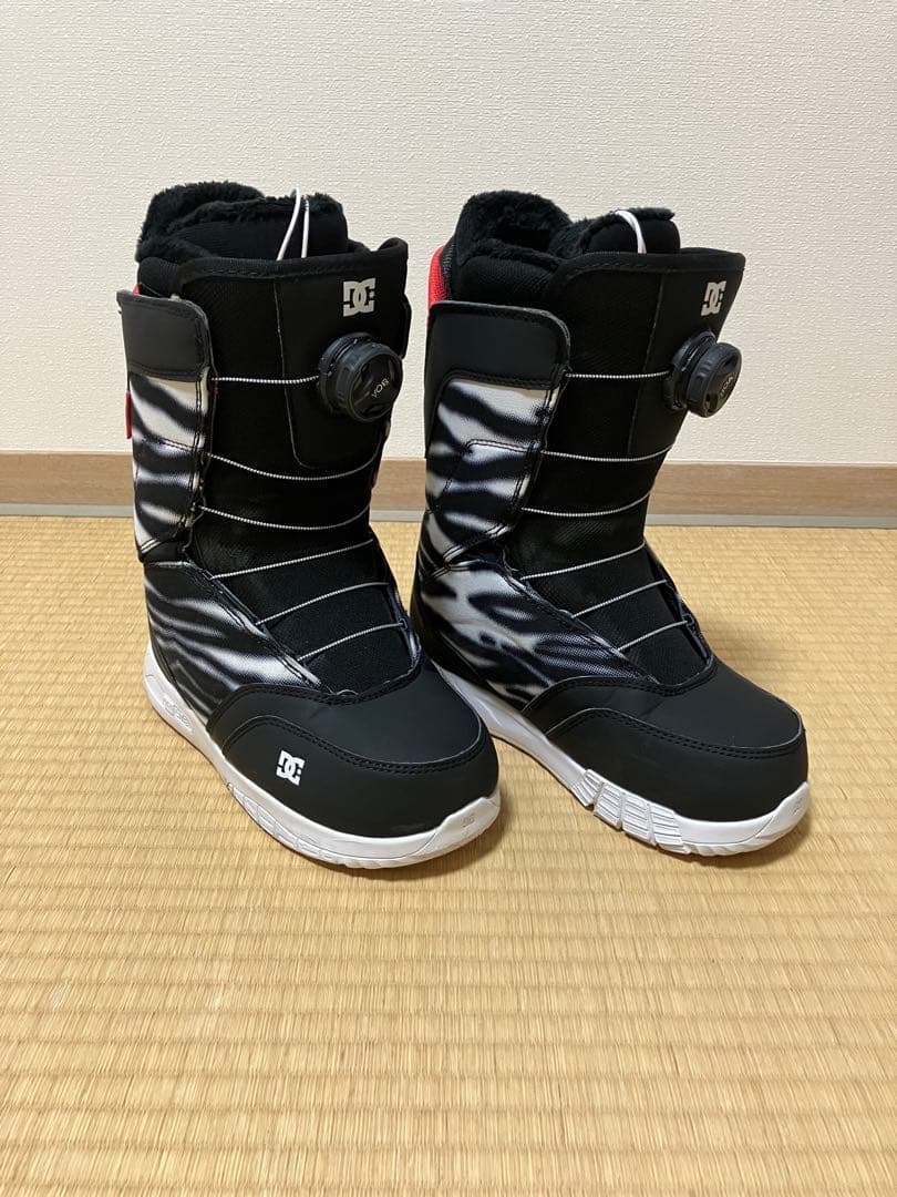 DC スノーボードブーツ レディース　キッズ２３㎝