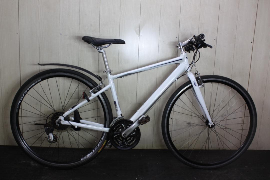 PRECISION SPORT アルミ 24速 430mm 白クロスバイク