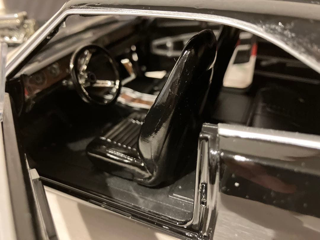 1/18 GREENLIGHT ダッジチャージー RT