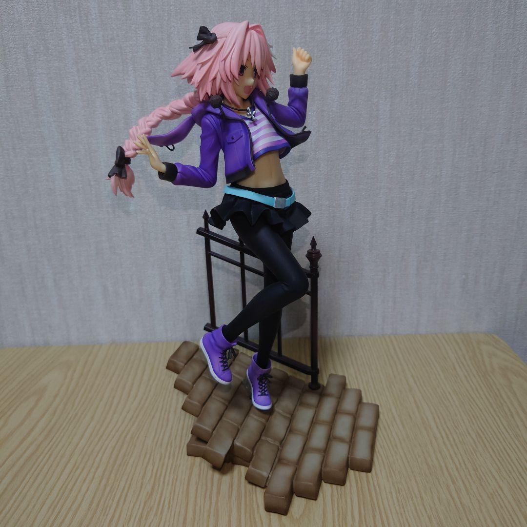 黒のライダー アストルフォ 私服　フィギュア