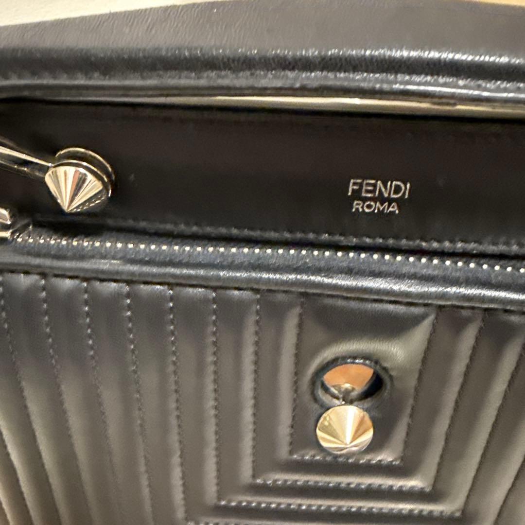 専用です。定価30万FENDIフェンディド トコムクリックチェーンショルダー