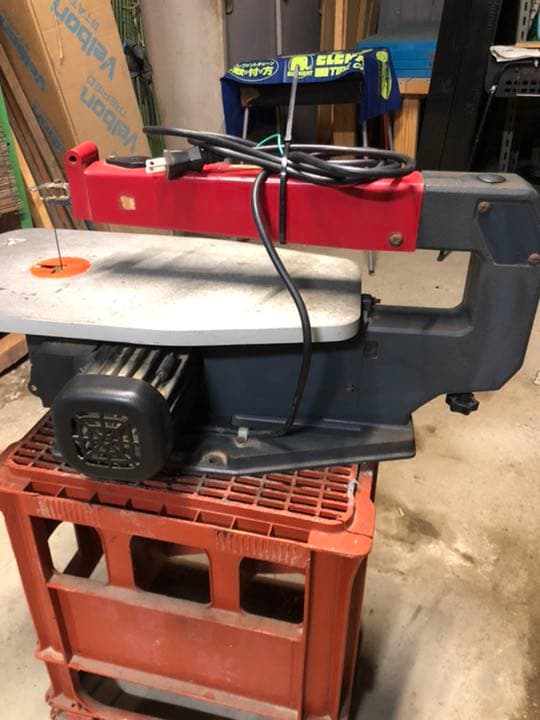 HITACHI  卓上糸のこ盤　（引き取り限定）