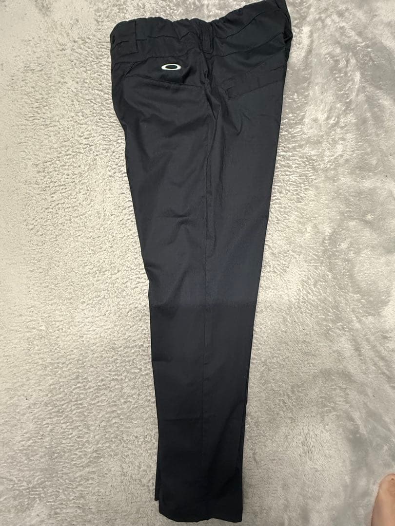 美品 OAKLEY ゴルフパンツ 黒 Lサイズ