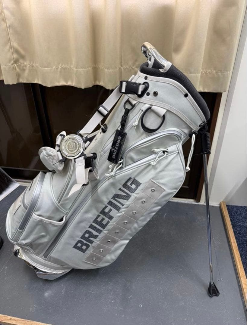 【極美品】BRIEFING GOLF CR-4 #04 メタリックキャディバッグ