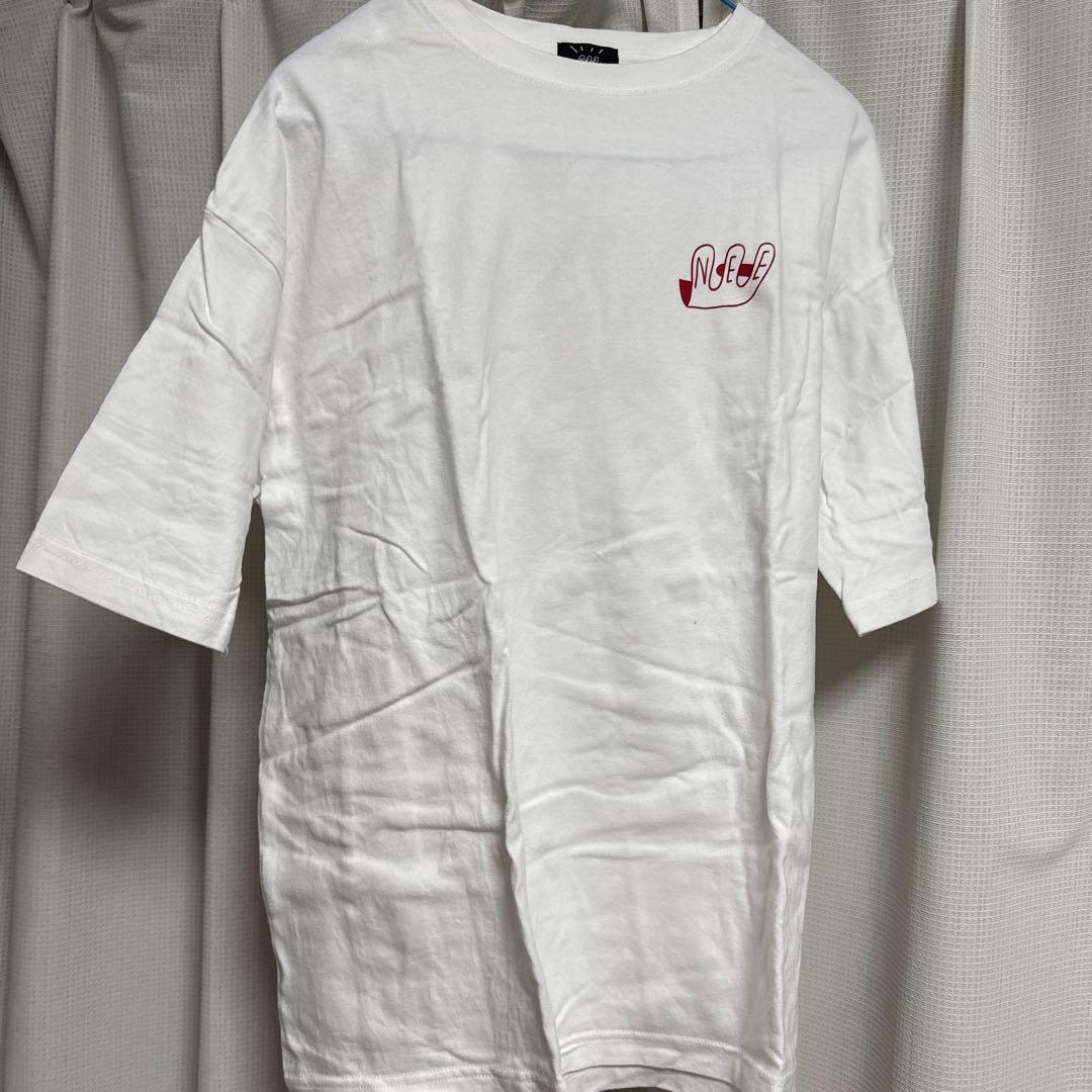 NEE Tシャツ　にーらぶ