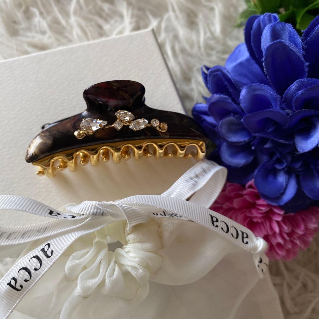 ハル猫・プロフ必読完売品　acca クリスタルリーブスクリップ