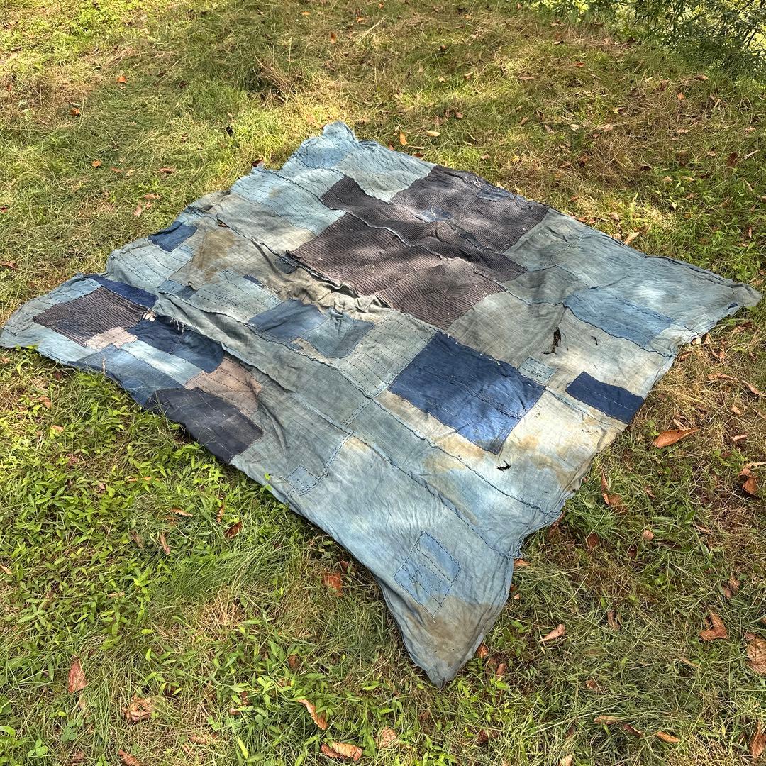 【蔵出し】藍染 BORO 古布 ボロ布 1555mm×1555 つぎはぎ　刺子