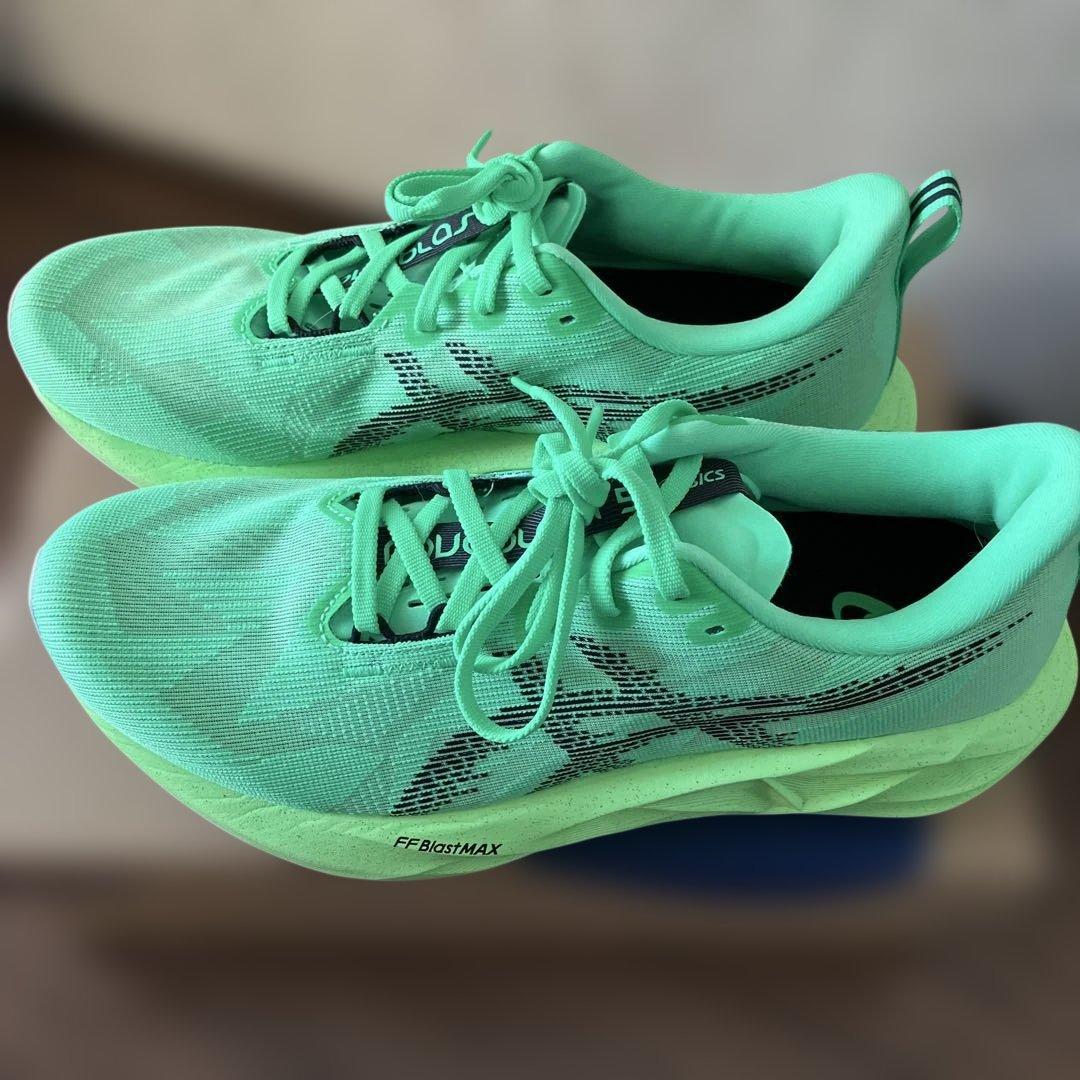 【27.0cm新品未使用】アシックス ノバブラスト5 VITAL GREEN