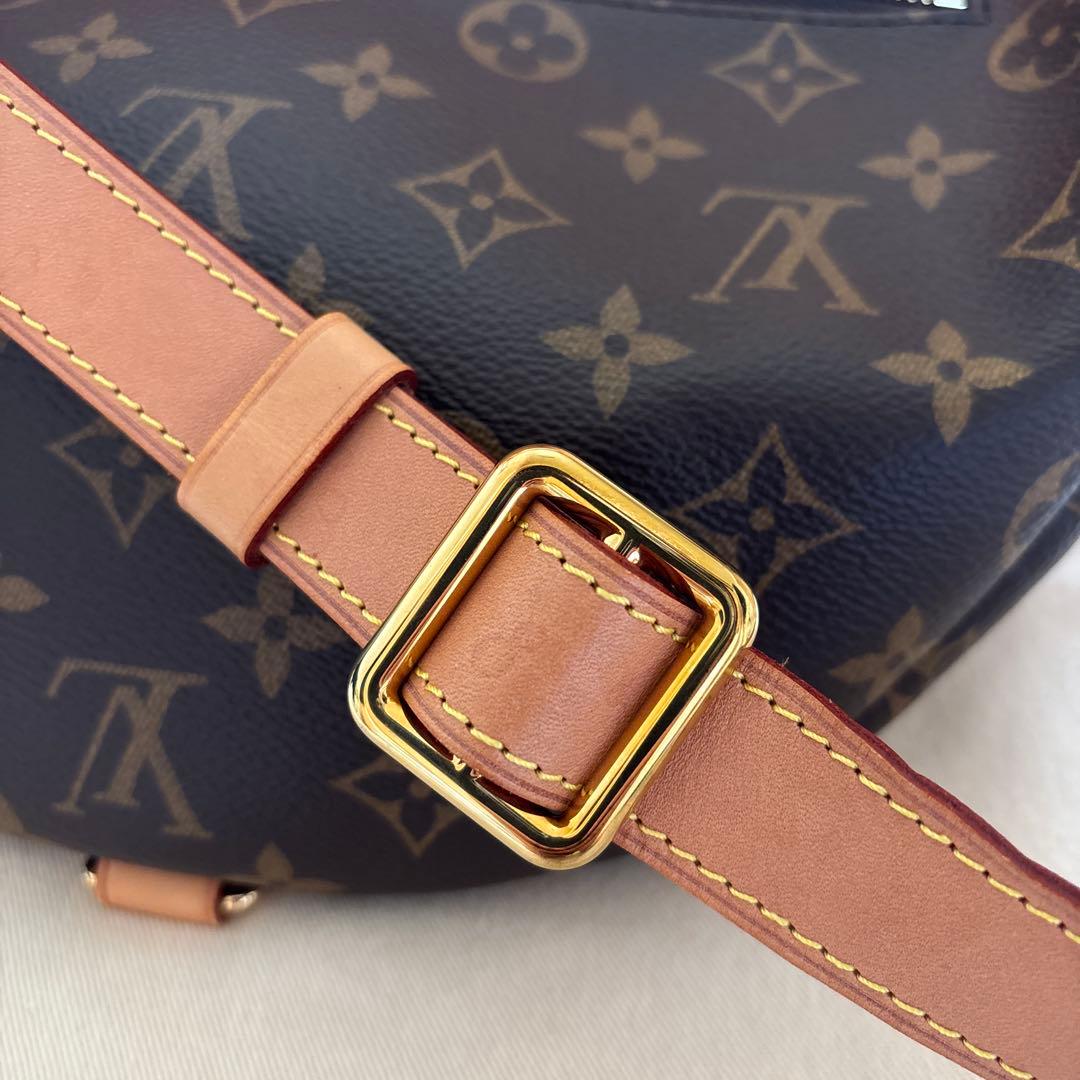 ルイヴィトン　モノグラム　バムバッグ　ボディバッグ　ウエストポーチ