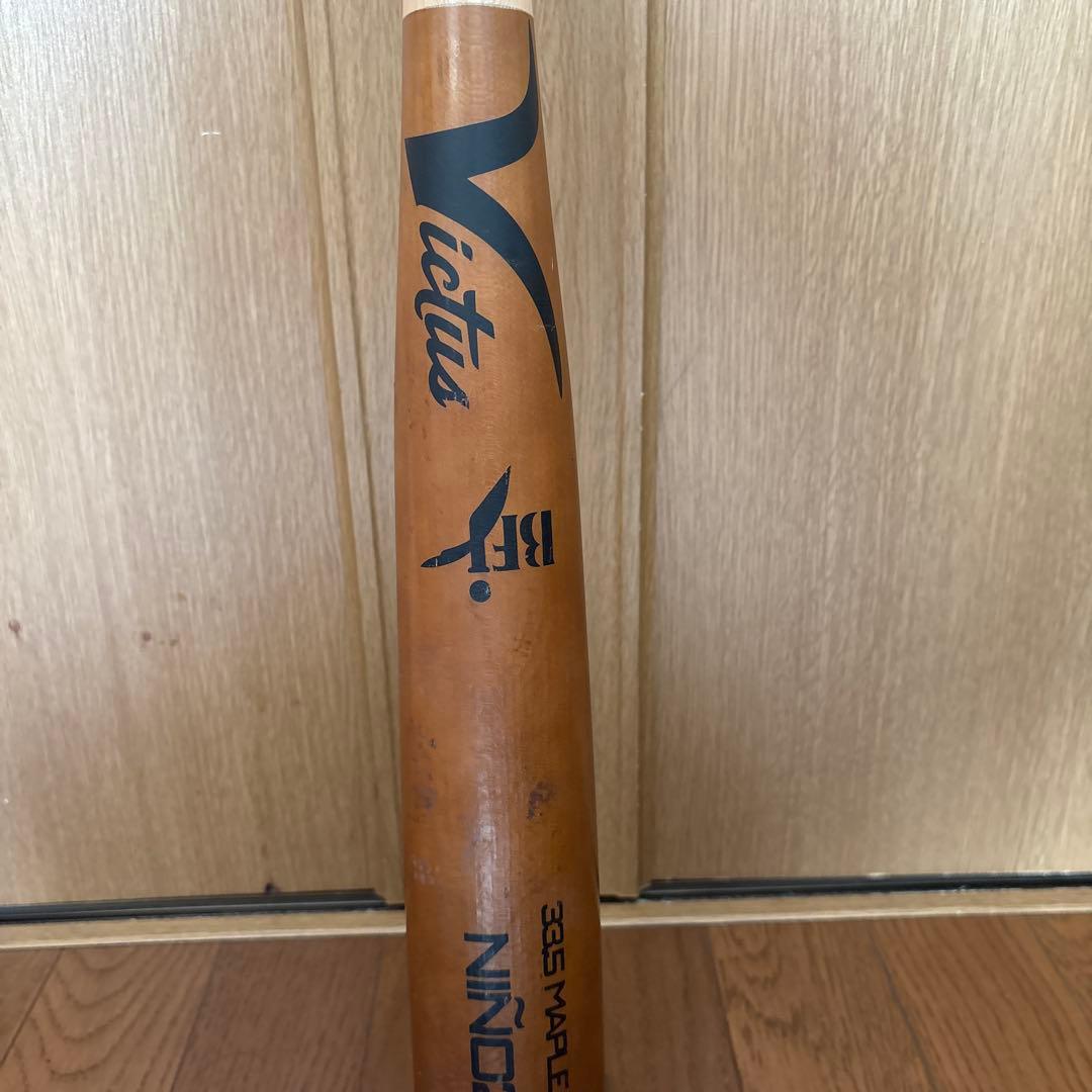 Victus 硬式木製バット 85cm NINO23