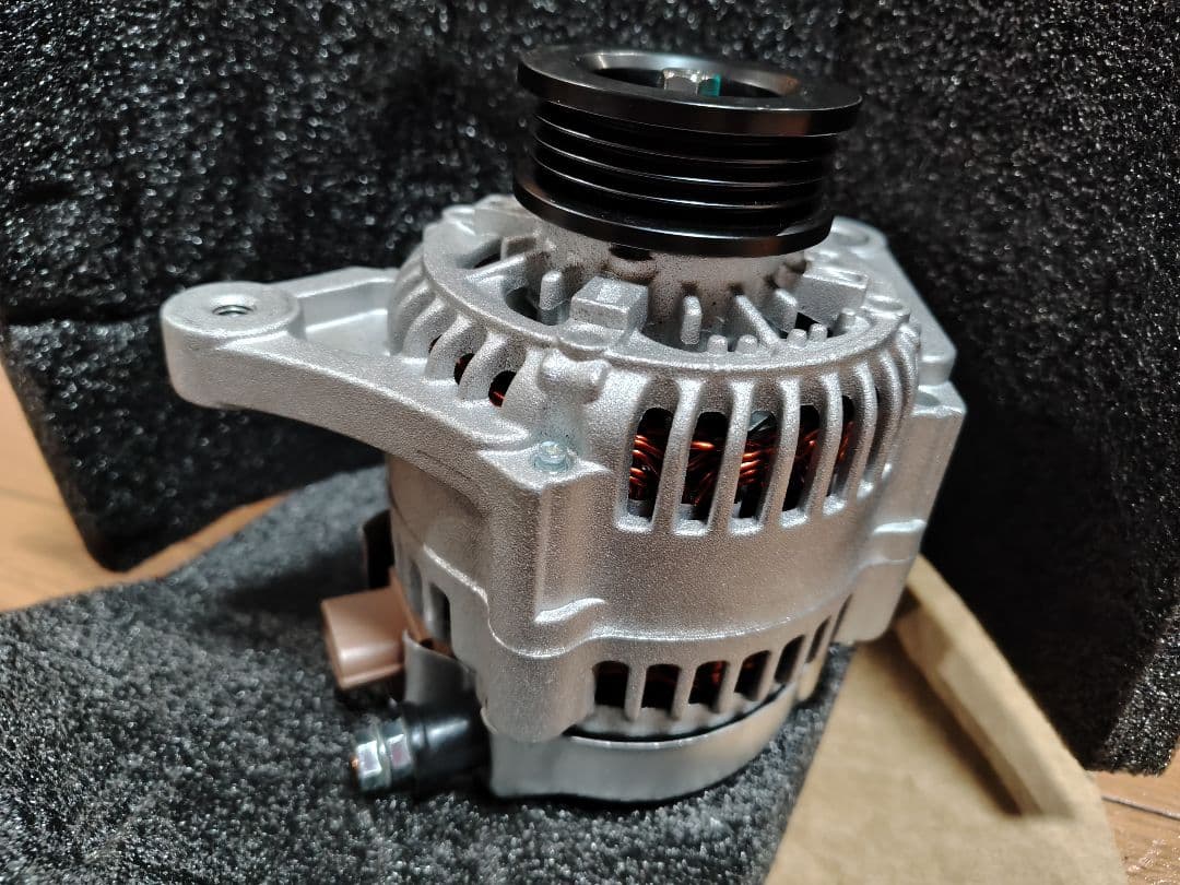 新品　オルタネーター　ダイハツ