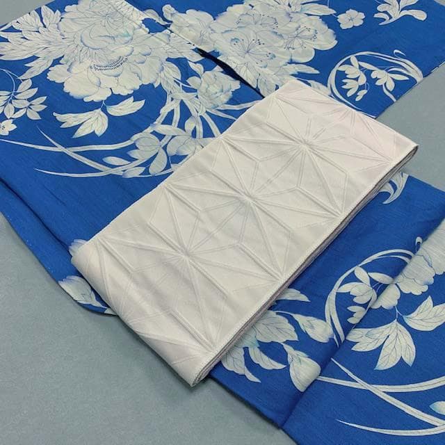 １点のみ超アンティークデザイン　大人ゆかた『撫松庵』浜辺美波着用モデル　桜・牡丹