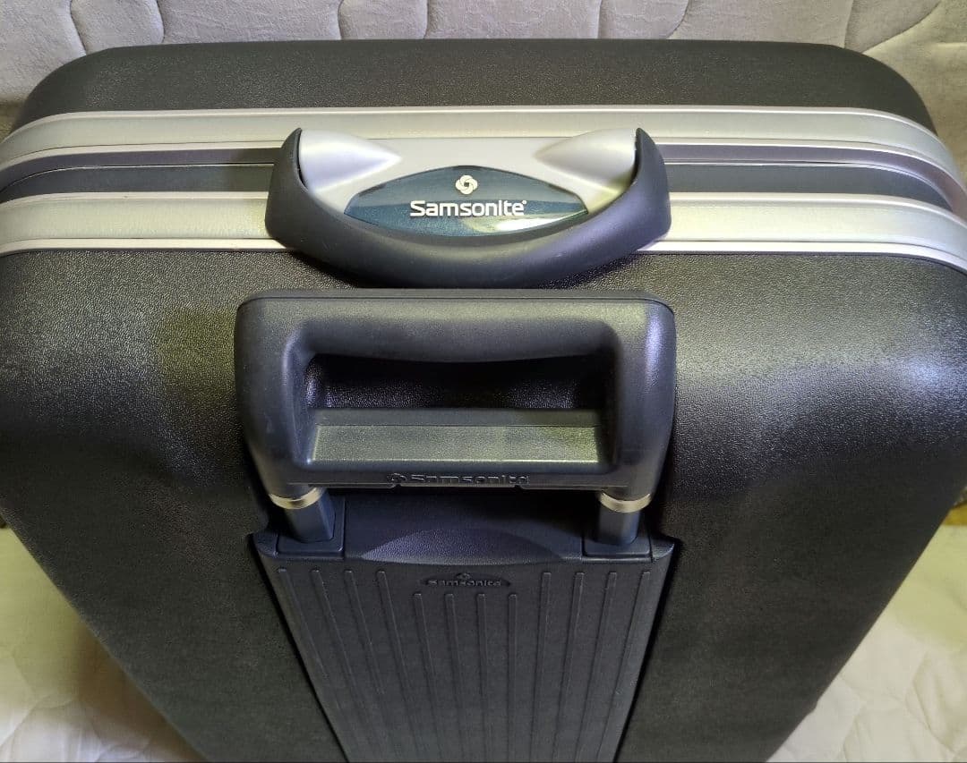 サムソナイト　スーツケース　キャリーケース　黒色　約80L 中古品　専用箱あり